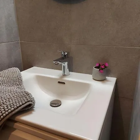 Naturetouch Apartment